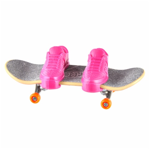 Mattel® Hot Wheels® Wingstorm™ Skateboard Perspective: top
