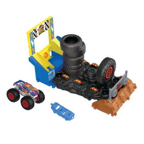 Hot Wheels Monster Trucks Arena Smashers Demo Derby Car Jump Challenge 1 ct