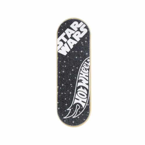 Mattel® Hot Wheels® Star Wars™ Boba Fett™ Skateboard Perspective: top