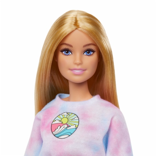 Mattel® Barbie® "Malibu" Stylist Doll & 14 Accessories Playset Perspective: top