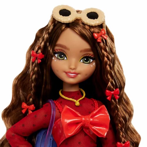 Mattel HYC23 Barbie Dream Besties Doll - Teresa, 1 - Harris