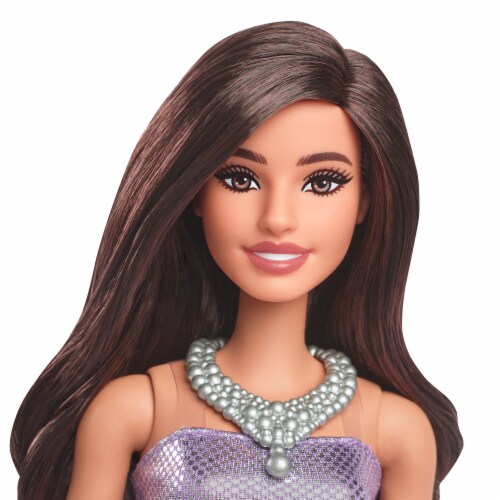 Mattel® Barbie Fashionista Doll Perspective: top