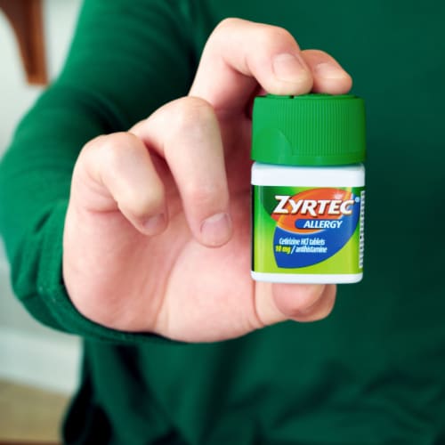 Zyrtec 24 Hour Allergy Relief Tablets Cetirizine HCl Perspective: top