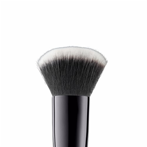 e.l.f. Powder Blurring Makeup Brush Perspective: top