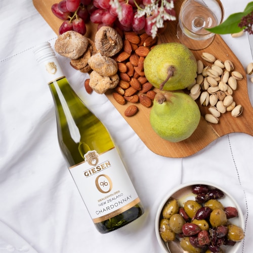 Giesen Zero Chardonnay Perspective: top