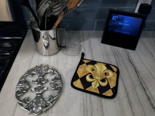 Carolines Treasures 8125PTHD Black and Gold Fleur de lis New Orleans Pair of Po Perspective: top