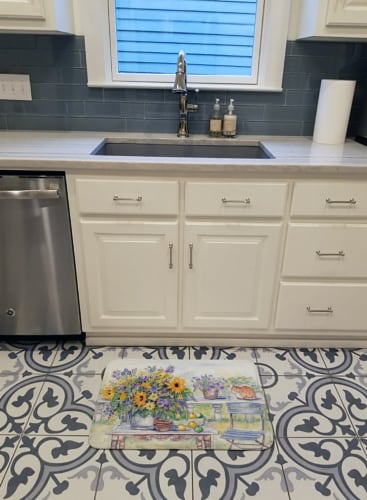 Carolines Treasures  APH3566RUG Patio Bouquet of Flowers Machine Washable Memory Perspective: top