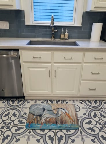 Carolines Treasures  JMK1013RUG Blue Heron in the reeds Machine Washable Memory Perspective: top