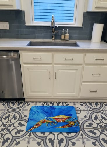 Carolines Treasures MW1163RUG Big Spash Crab in blue Machine Washable Memory Fo Perspective: top