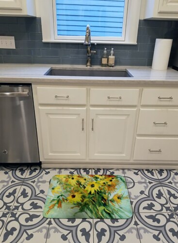 Carolines Treasures  PJC1109RUG Wildflower Bouquet Flowers Machine Washable Memo Perspective: top