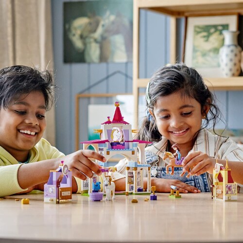 LEGO® Belle and Rapunzels Royal Set Perspective: top
