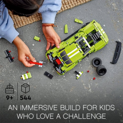 LEGO® Technic Ford Mustang Shelby® GT500® Building Set Perspective: top