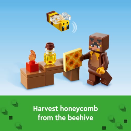 LEGO® Minecraft The Bee Cottage Building Set Perspective: top