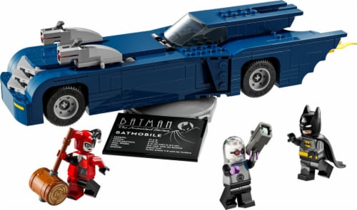 LEGO® Batman™ With The Batmobile™ vs. Harley Quinn™ And Mr. Freeze™ 76274 Perspective: top