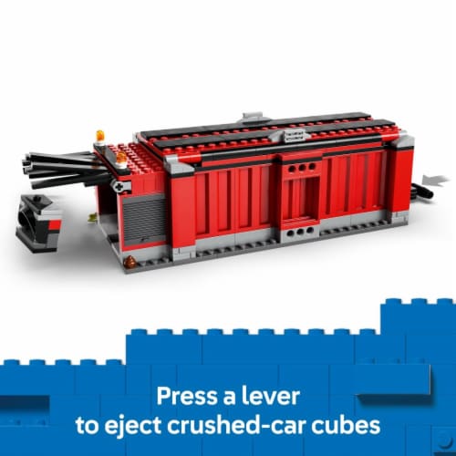 LEGO City Scrapyard with Cars Building Toy 60472 Perspective: top