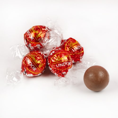 77 Pcs Red Graduation Candy Party Favors Hershey's Miniatures & Truffles Perspective: top