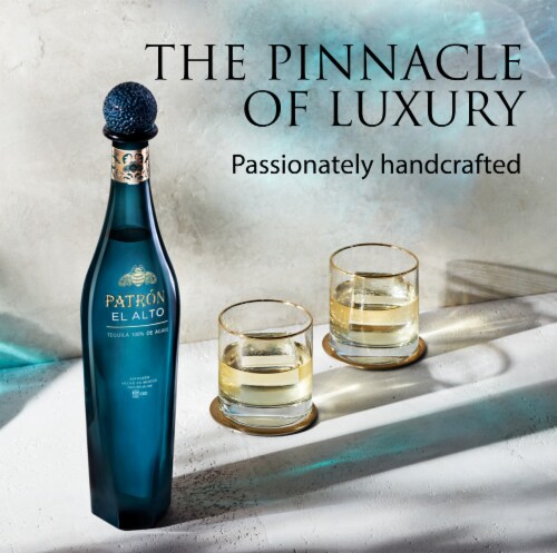 PATRÓN® EL ALTO Luxury Reposado Tequila Perspective: top