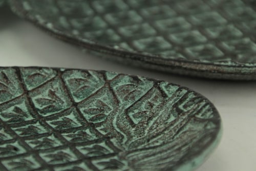 Green Verdigris Cast Iron Pineapple Decorative Trays Set of 2 Perspective: top