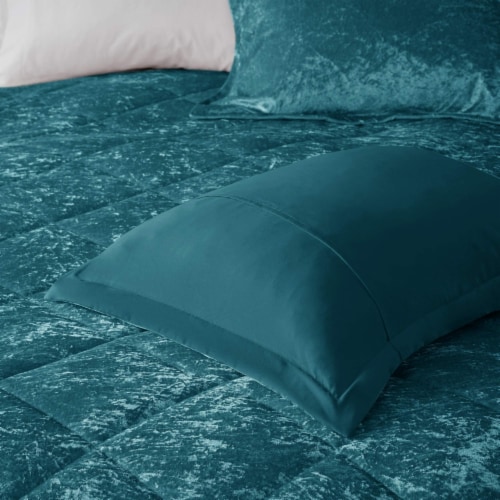 California king on sale velvet comforter