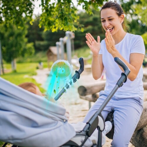 Clip on stroller fan outlet