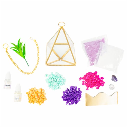 STMT D.I.Y. Crystal Healing Terrarium Perspective: top
