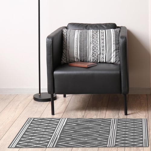 Korhani Montgomery Preston Accent Rug with Antimicrobial Protection Perspective: top
