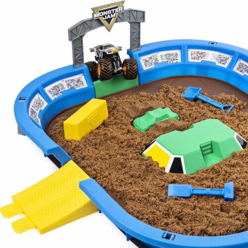 Monster Jam Kinetic Dirt Arena Playset Perspective: top