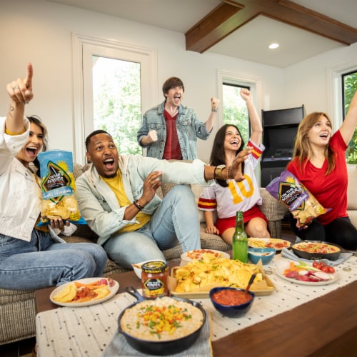 On The Border® Cantina Thins Tortilla Chips Perspective: top