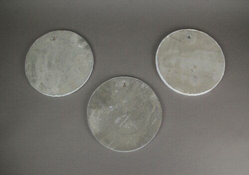 Set of 3 Cement Wall Hanging Circular Scallop Seahorse Starfish Home Decor Sculptures Perspective: top