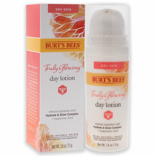 Burt's Bees Hydrating Dry Skin Day Lotion Perspective: top
