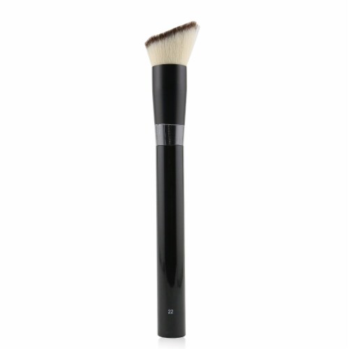 NYX Professional Makeup Total Control Drop Foundation Brush Perspective: top