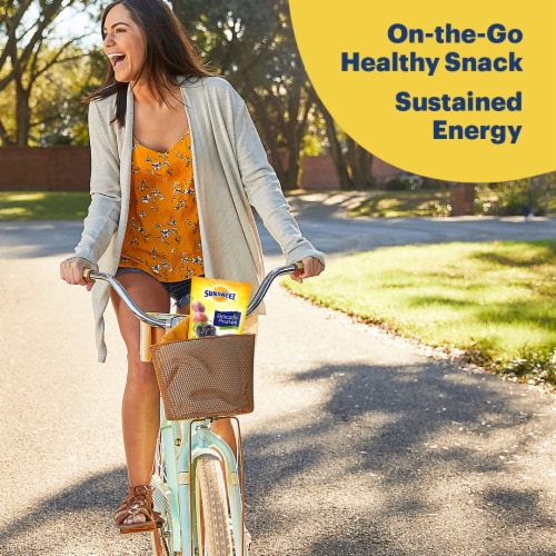 Sunsweet® Amaz!n™ Pitted Prunes Perspective: top