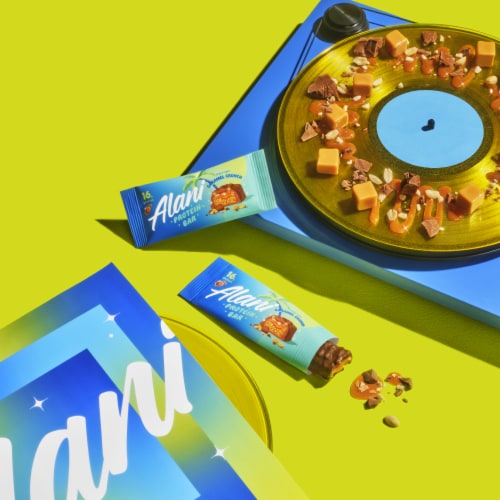 Alani Nu Caramel Crunch Protein Bar Perspective: top