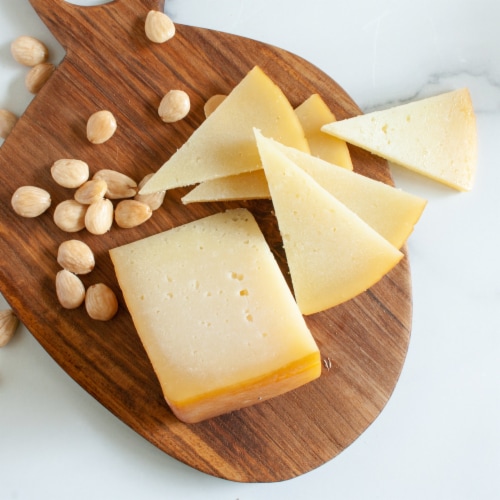 igourmet Smoked Idiazabal Spanish Cheese DOP - Half Horizontal Wheel (3.5 pound) Perspective: top