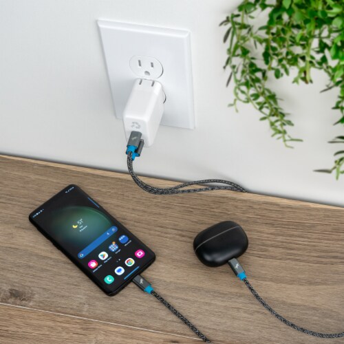 Nimble® Valley™ Duo 32W Wall Charger Perspective: top