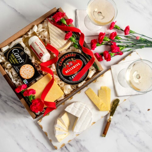 igourmet Mouthwatering Champagne Cheese Sampler and Assortment in Gift Box (26.2 ounce) Perspective: top