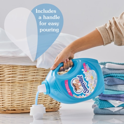 Suavitel Liquid Fabric Conditioner Laundry Fabric Softener Field Flowers Scent Perspective: top
