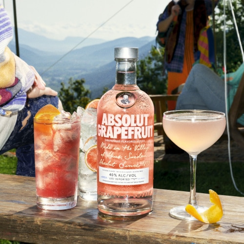 Absolut Grapefruit Flavored Vodka Perspective: top