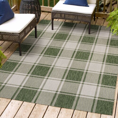 Sabine Traditional Farmhouse Bold Gingham Indoor/Outdoor Area Rug Perspective: top
