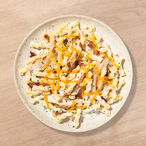 Home Chef Heat & Eat Chicken Uncured Bacon Ranch Pasta Perspective: top