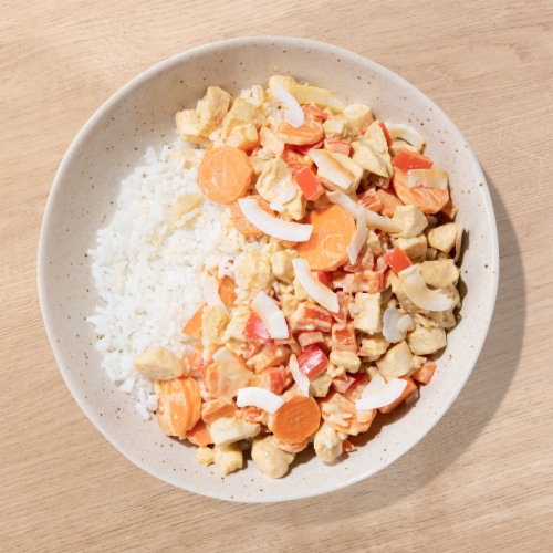 Home Chef Restaurant Style Heat And Eat Thai-Style Curry Chicken Perspective: top