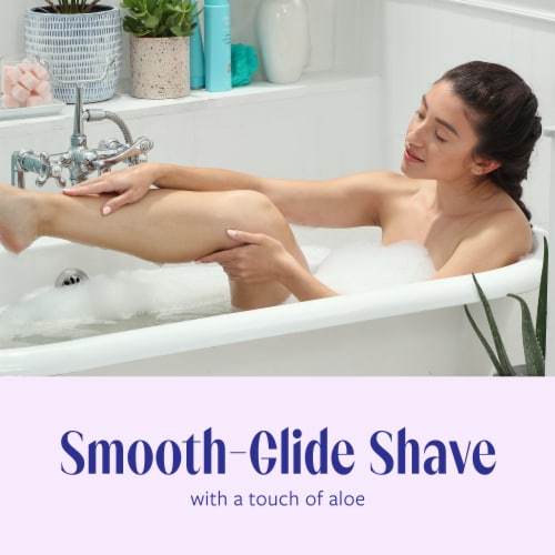 Skintimate Sensitive Disposable Four Blade Razors Perspective: top