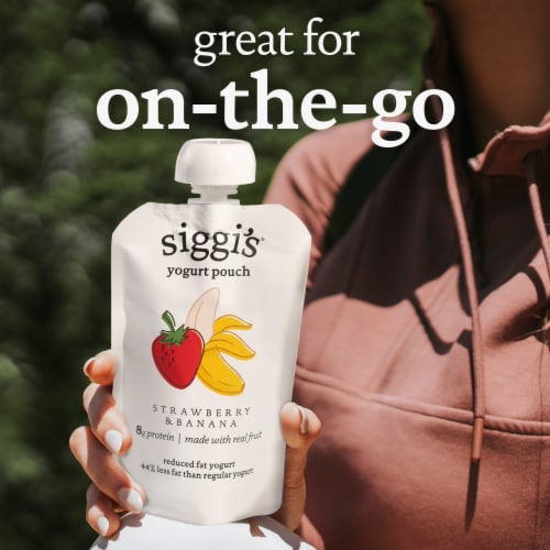 siggi’s Strawberry Banana Reduced Fat Yogurt Pouches, 3.5 oz, 4 ct Pack Perspective: top