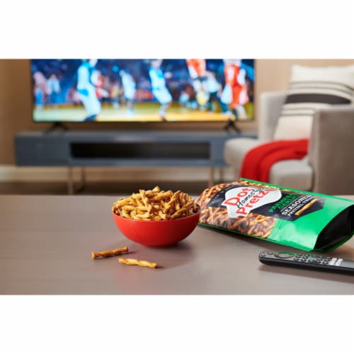 Dot's Homestyle Pretzels Seasoned Parmesan Garlic Pretzel Twists 16 oz Perspective: top