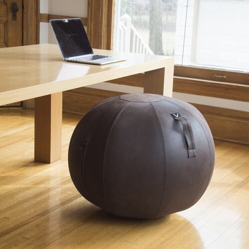 Vivora ball 2025