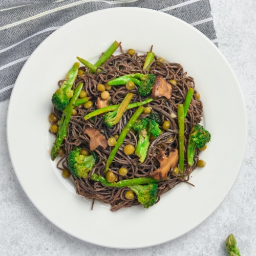 Organic Black Bean Spaghetti Pasta, Healthy Gluten Free Vegan Protein Noodles, 8 oz (6 Pack) Perspective: top
