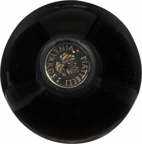 Piattelli Vineyards Premium Malbec Red Wine Perspective: top