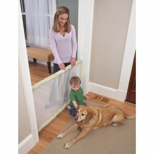Fabric sales safety gate
