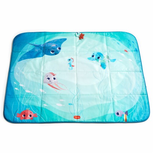 Tiny Love Outdoor Picnic Mat Perspective: top