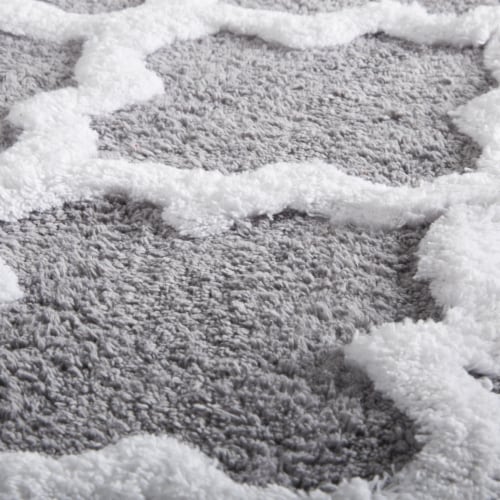Lavish Home 67-0029-S 24 x 60 in. 100 Percent Cotton Trellis Bathroom Mat - Silver Perspective: top